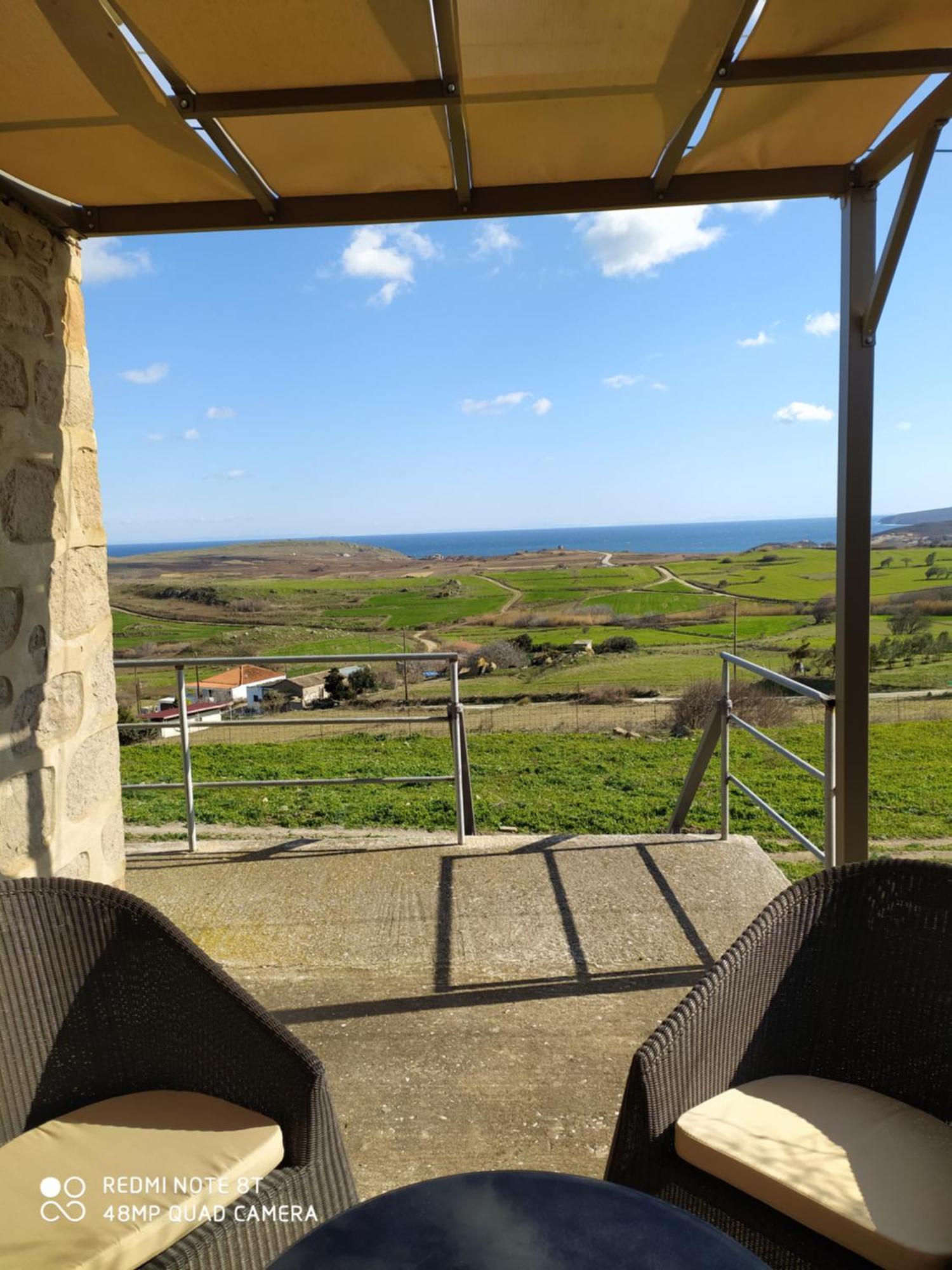 Cozy House With Amazing Sea View Lejlighed Kaminia  Eksteriør billede